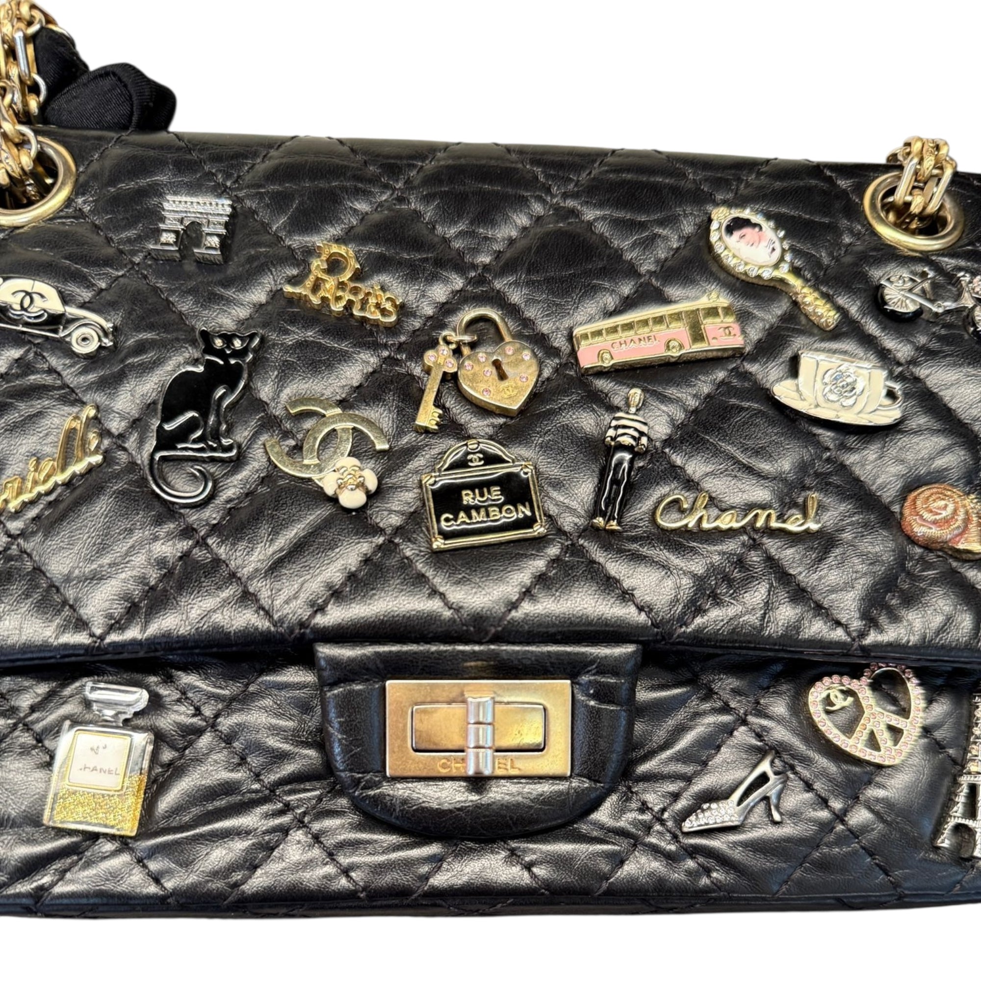 CHANEL 2.55