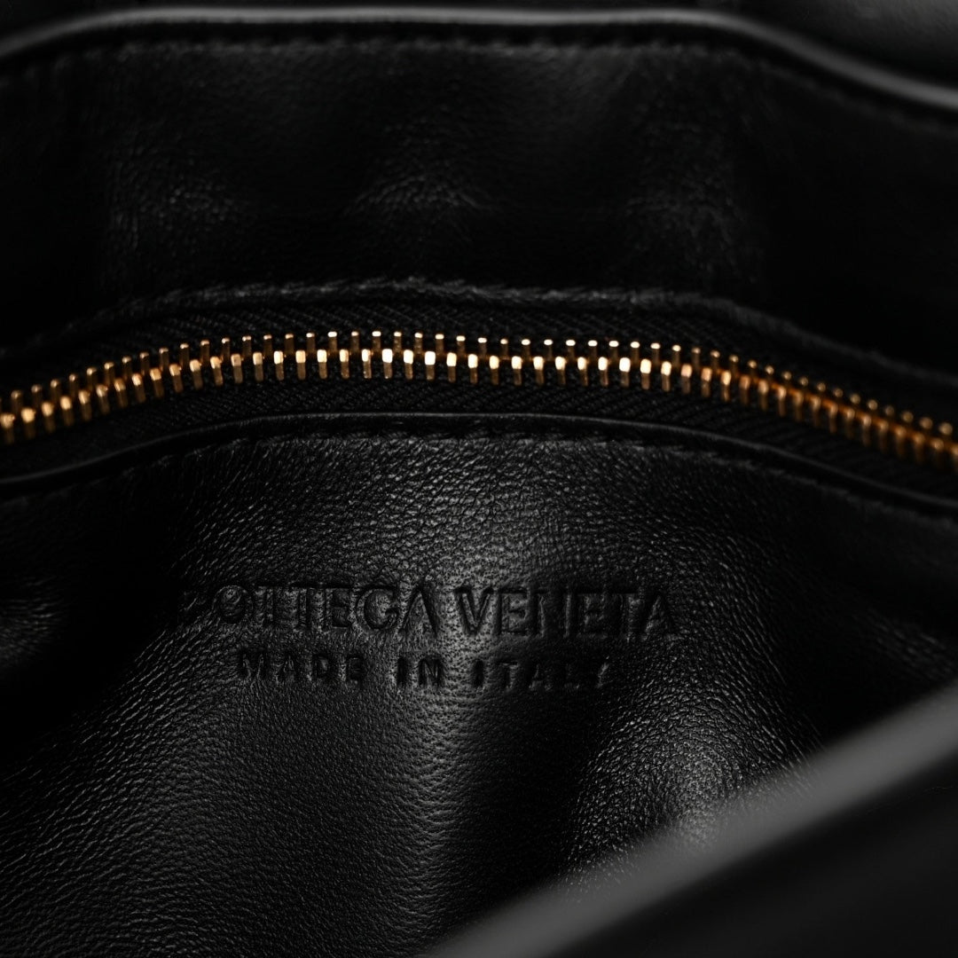 Bottega Veneta Chain Cassette Nera