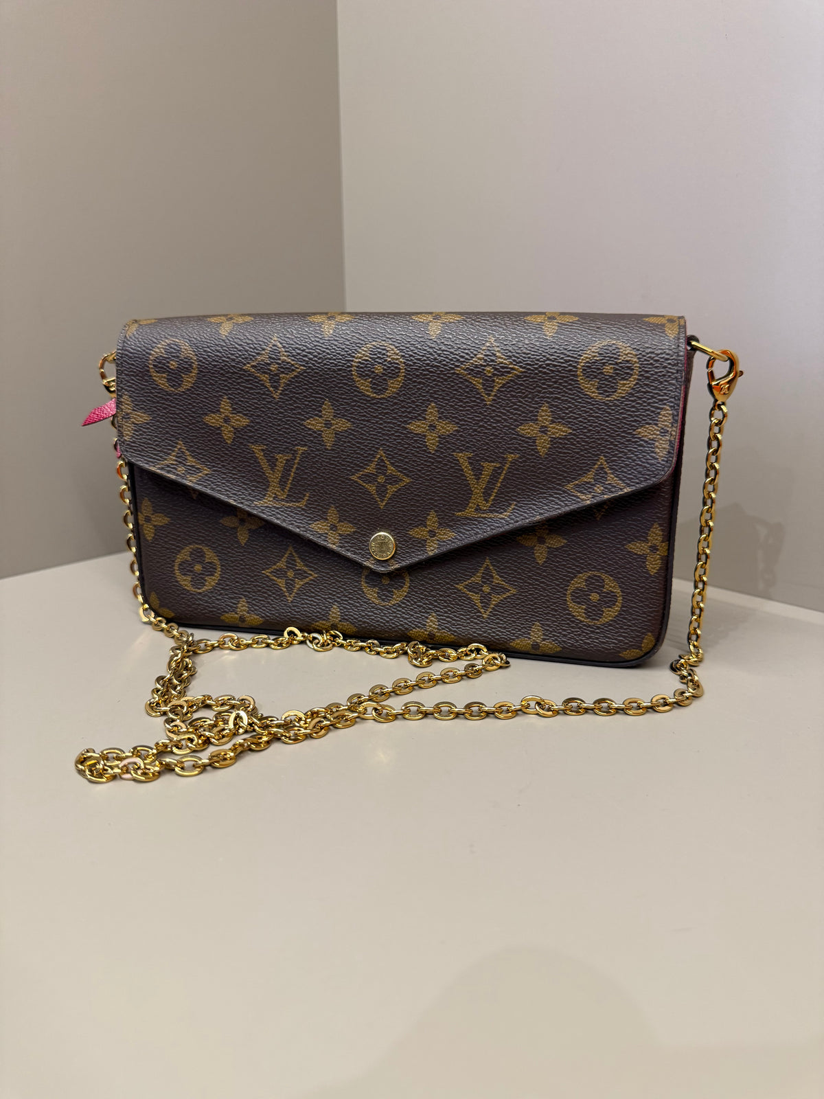 LOUIS VUITTON FÉLICIE