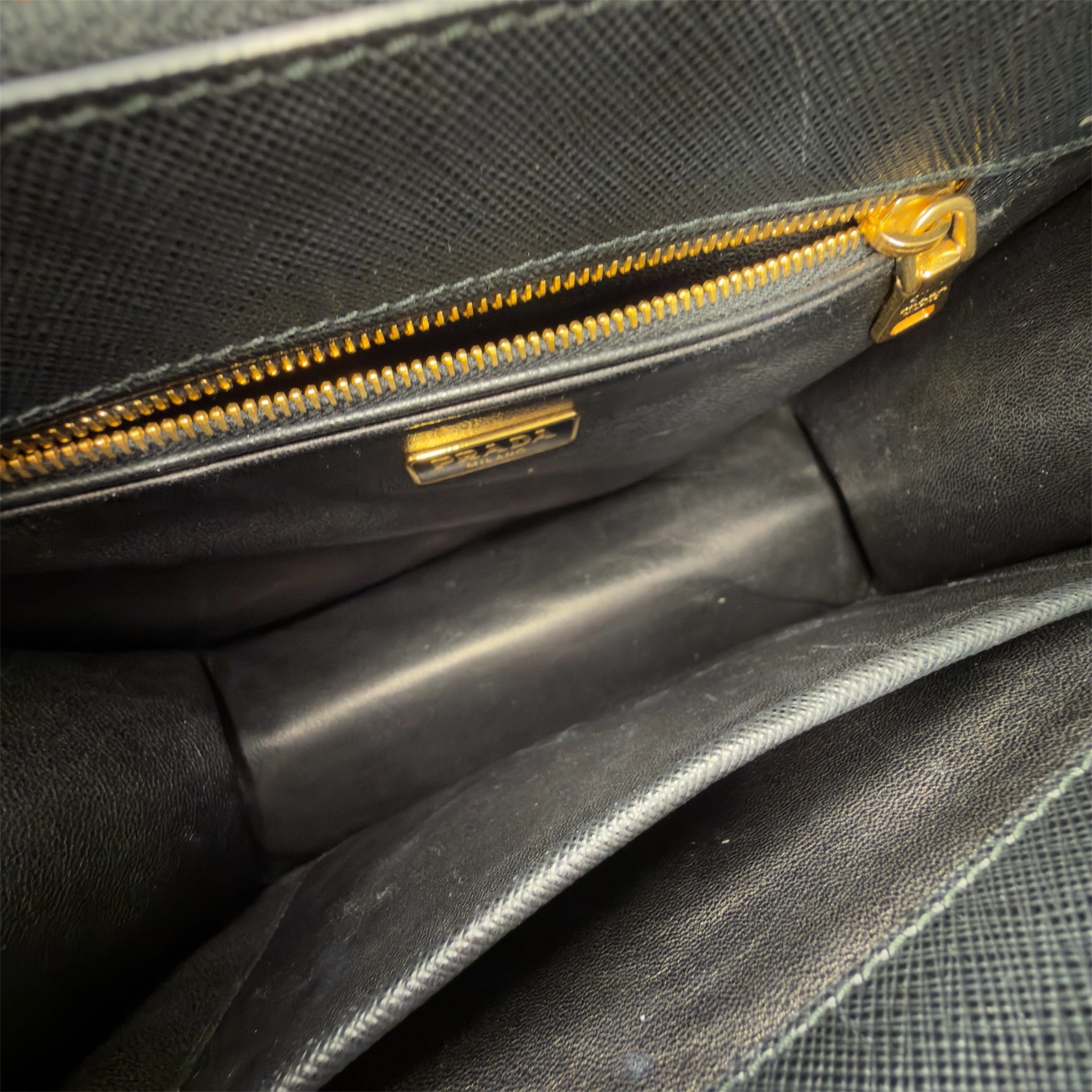 Prada Mini Tote Nera in Saffiano e Gemme