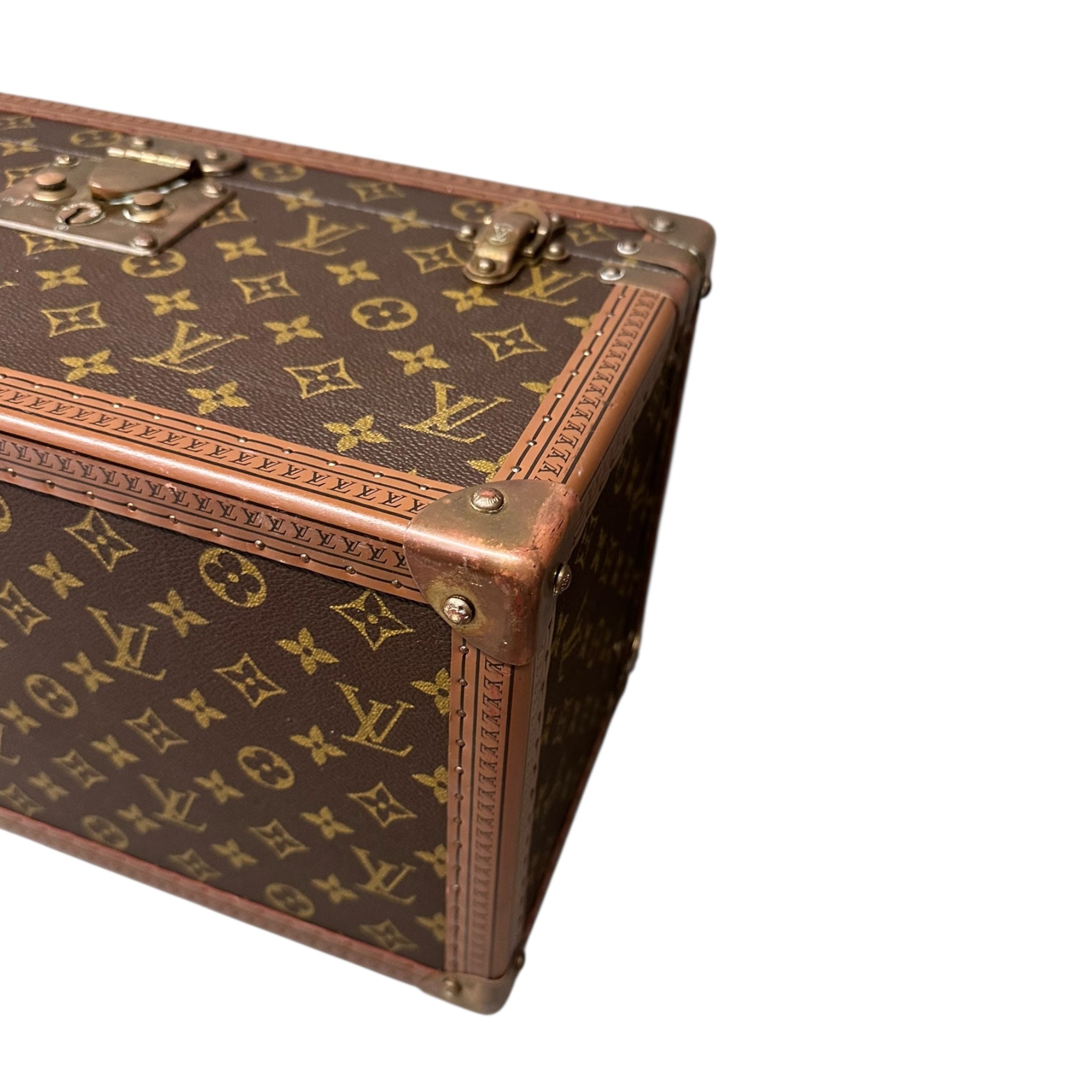 LOUIS VUITTON TROUSSE BOÎTE DE PHARMACIE