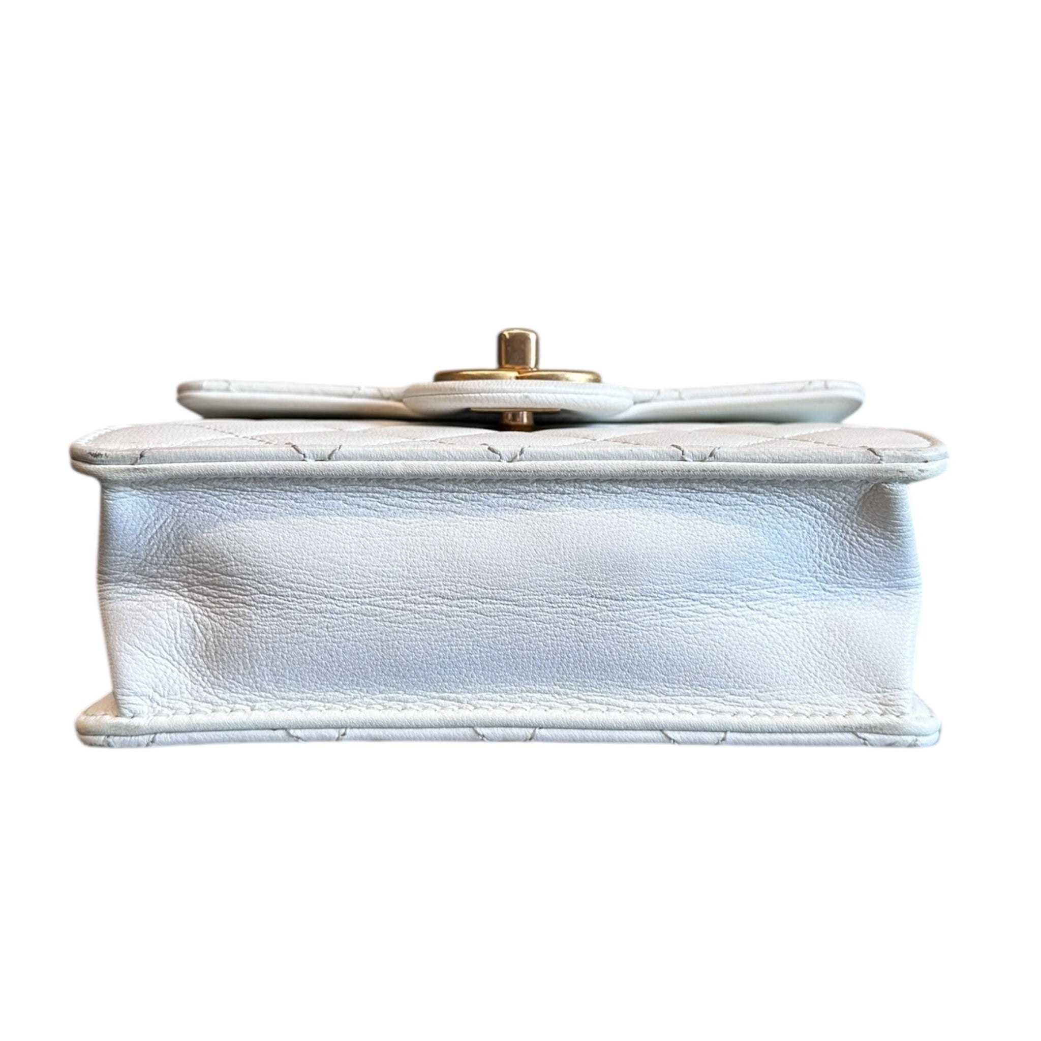 CHANEL CHIC PEARLS FLAP
