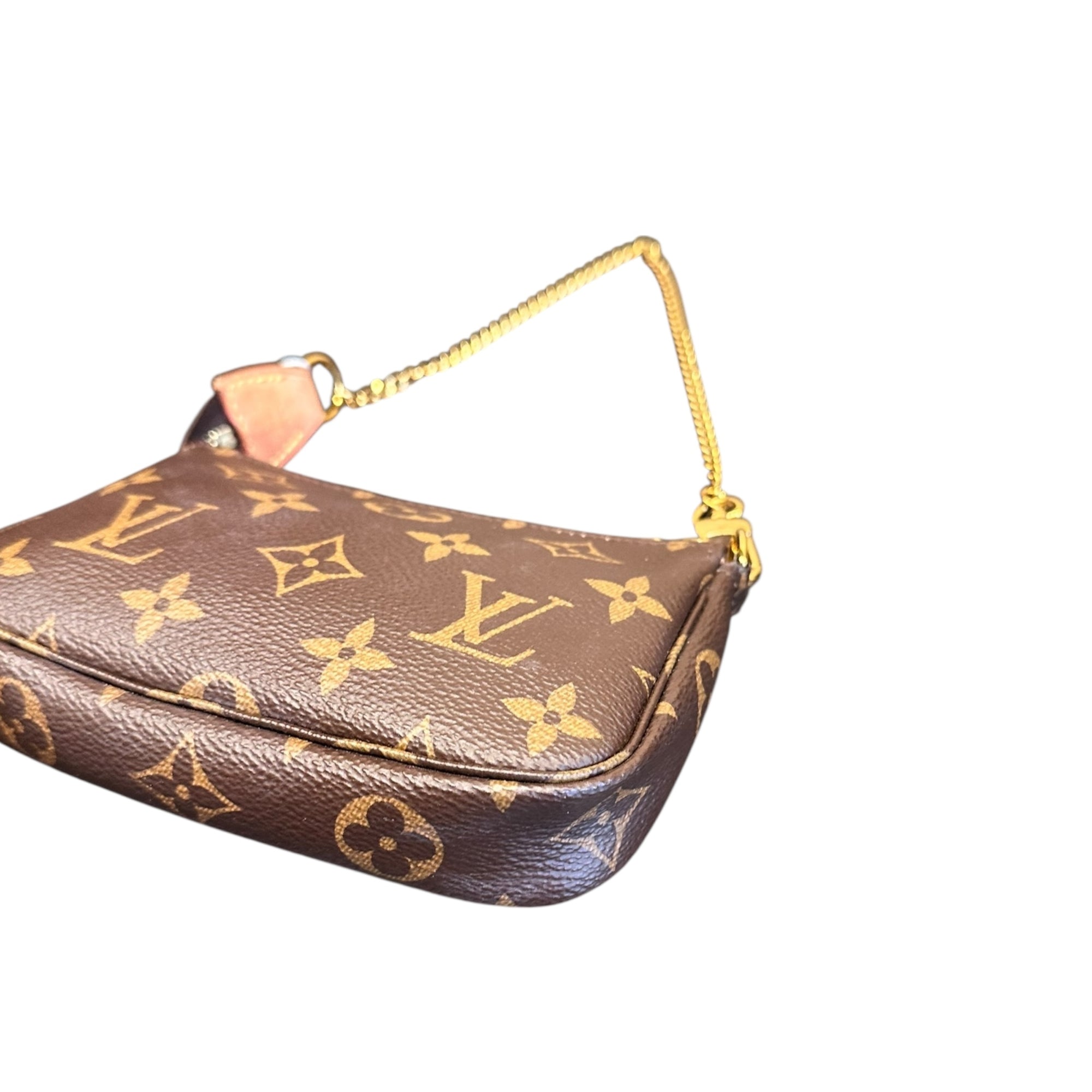 LOUIS VUITTON POCHETTE ACCESSOIRES
