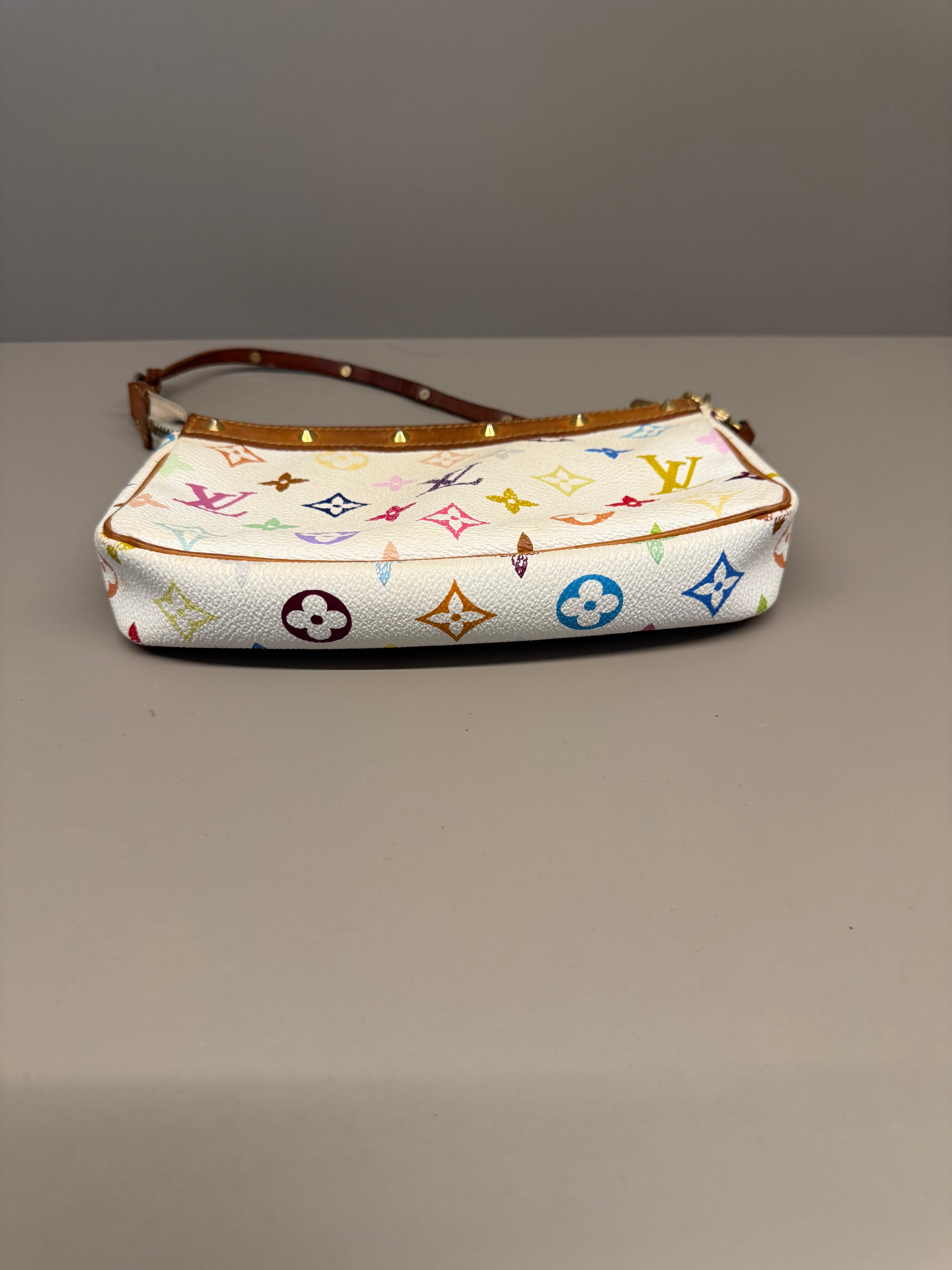 LOUIS VUITTON ACCESSOIRES