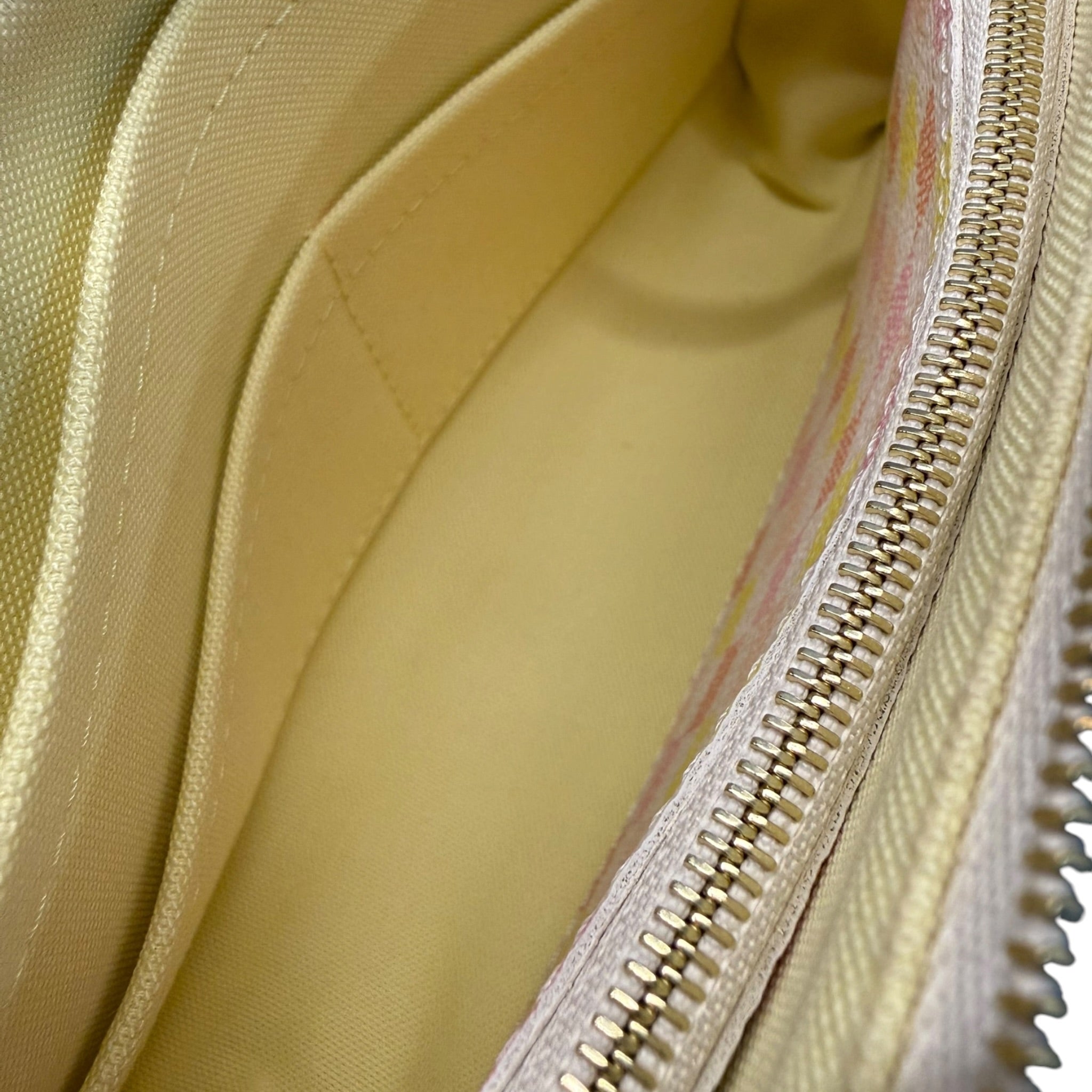 LOUIS VUITTON POCHETTE ACCESSOIRES