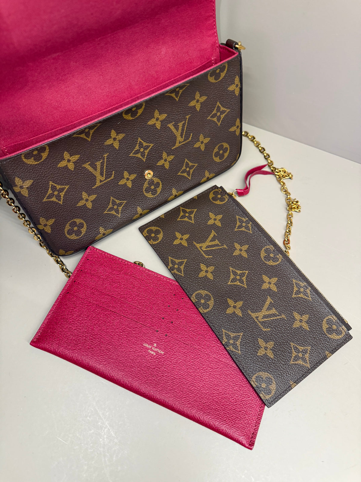 LOUIS VUITTON FÉLICIE