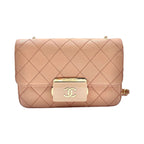 CHANEL BEAUTY LOCK