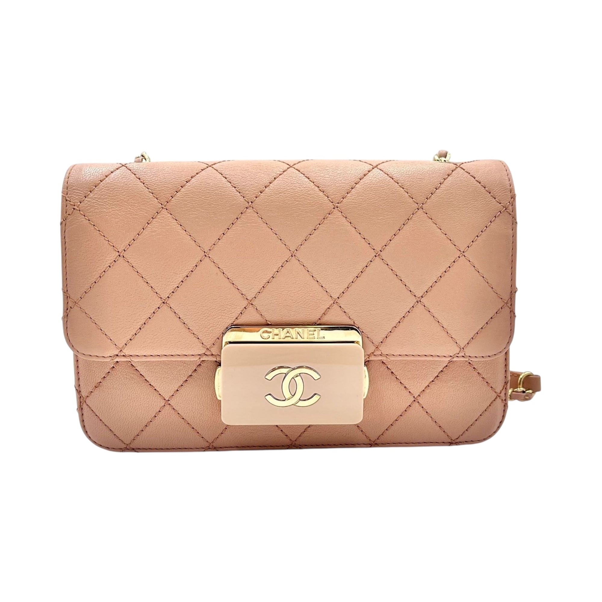 CHANEL BEAUTY LOCK