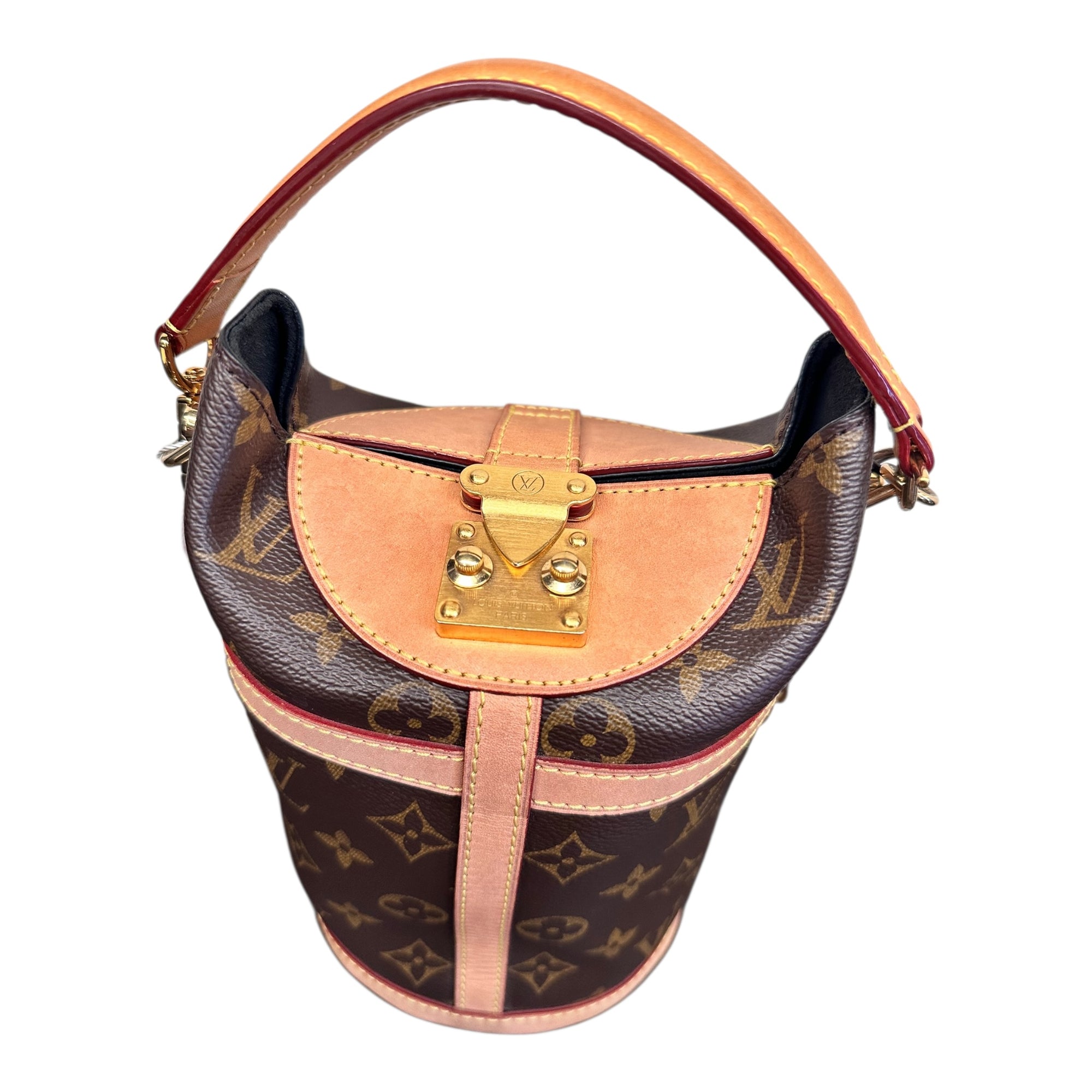 LOUIS VUITTON BUCKET BAG