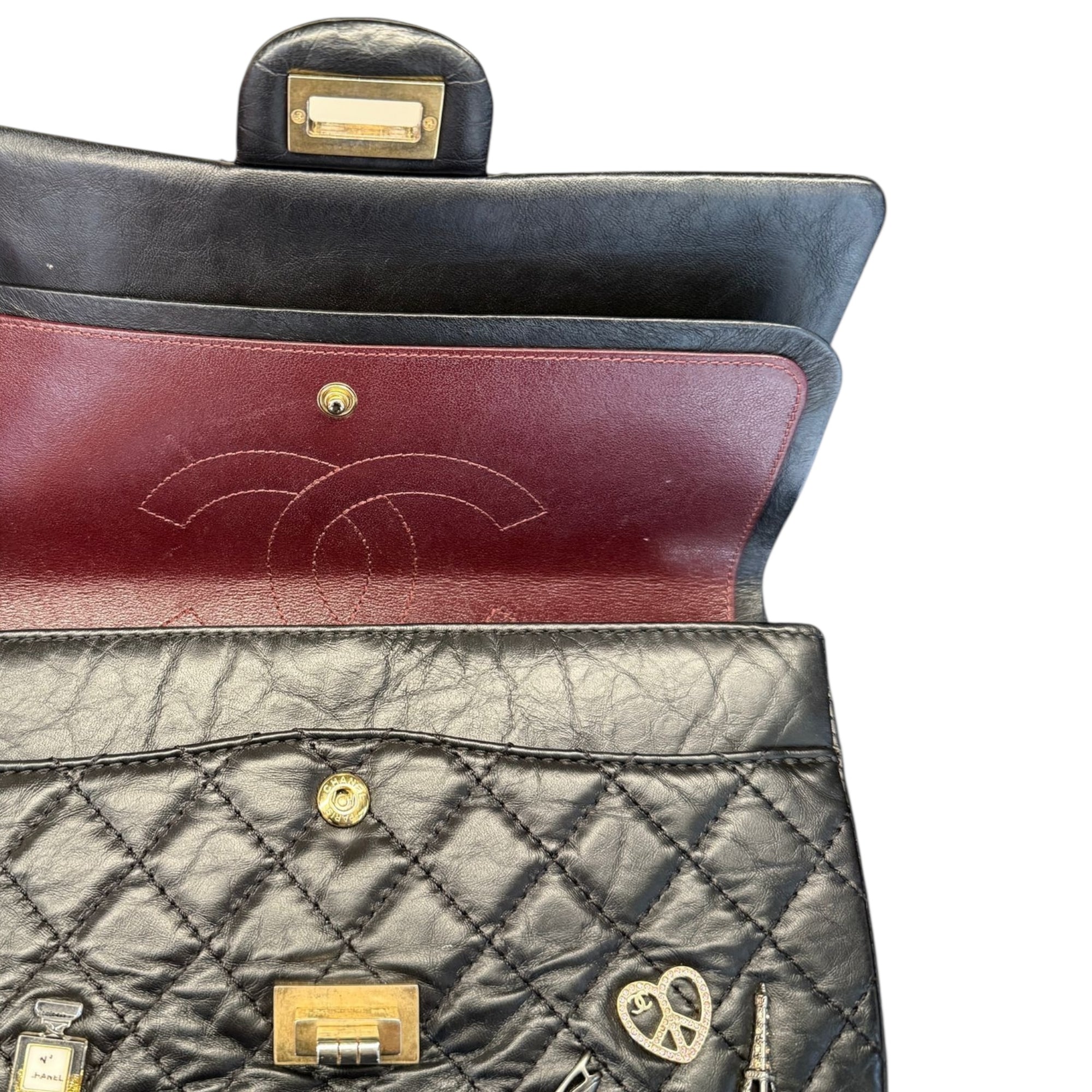 CHANEL 2.55