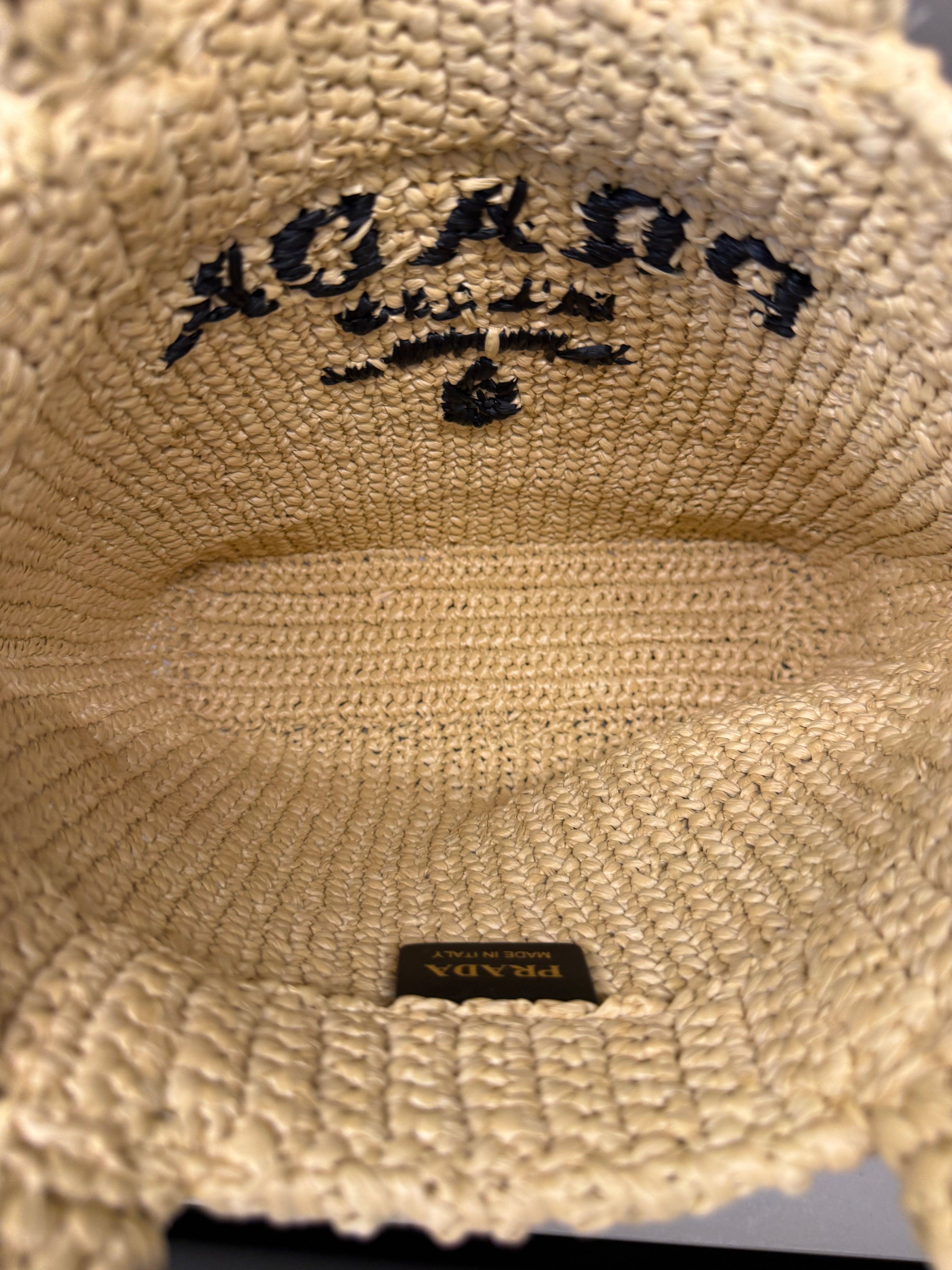 Prada borsa raffia