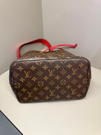 LOUIS VUITTON NÉONOÉ