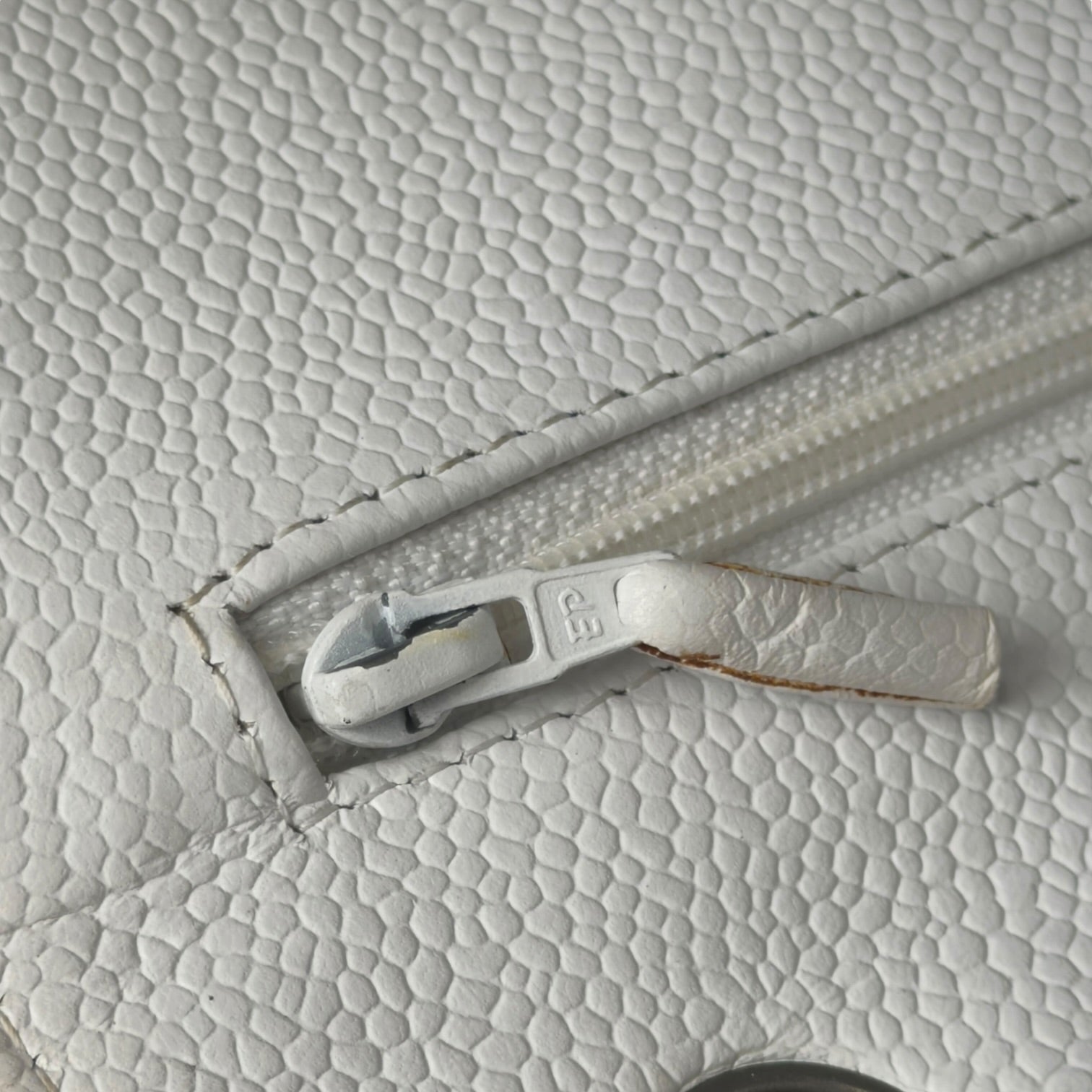 Chanel Jumbo 30 Caviar Bianca Edizione Milano